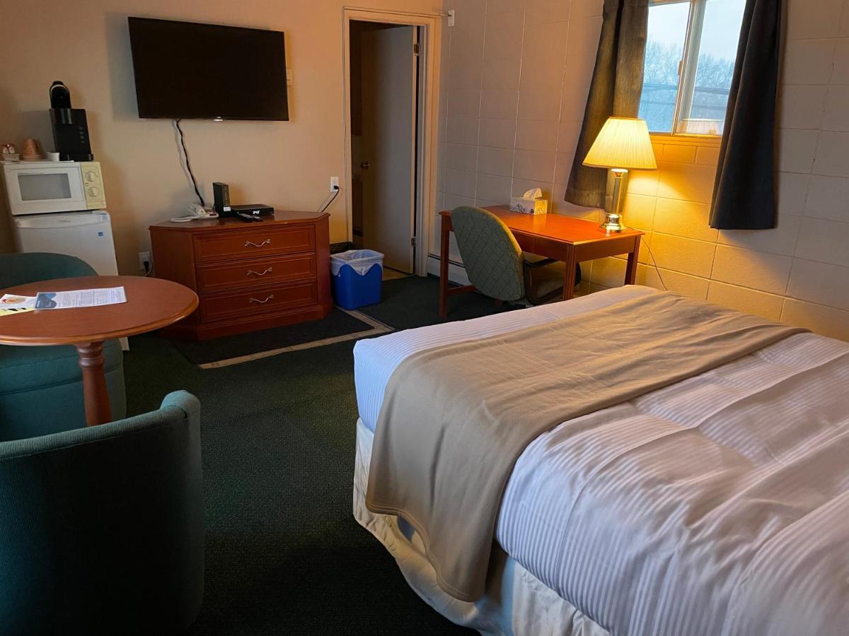 Matador Motel Drayton Valley Dış mekan fotoğraf