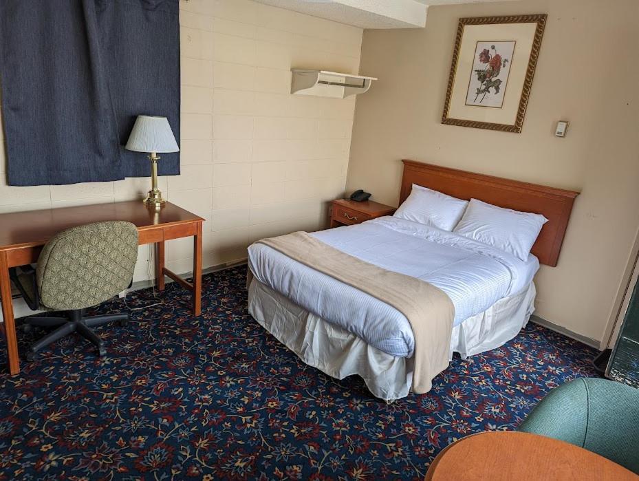 Matador Motel Drayton Valley Dış mekan fotoğraf