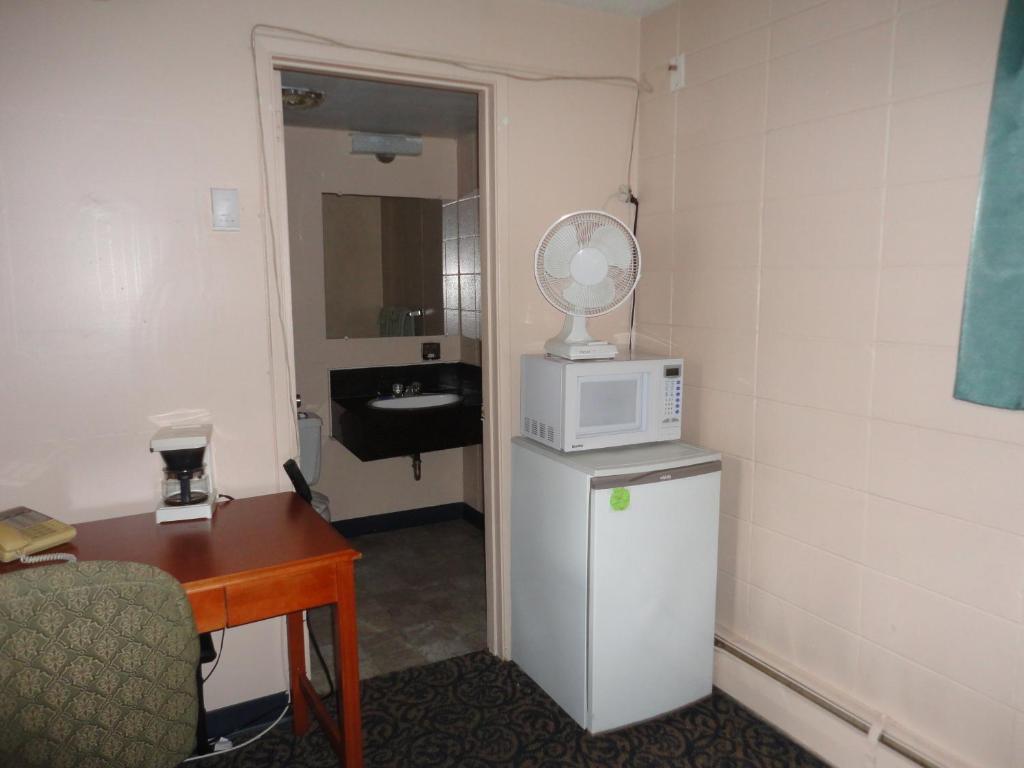 Matador Motel Drayton Valley Oda fotoğraf